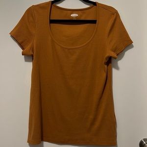 Old Navy Slim Fit Ribbed Scoop Neck Tee - L - Like New